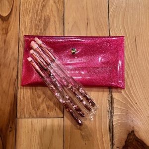 NWT Glamierre Brush Set